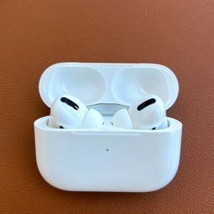 AirPods Pro (2nd Gen)